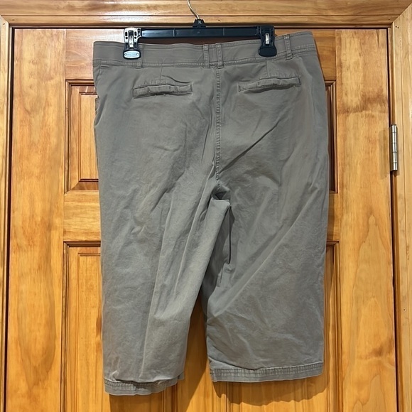 Counterparts Capri Shorts Elastic Waist Size 14 - Picture 3 of 3